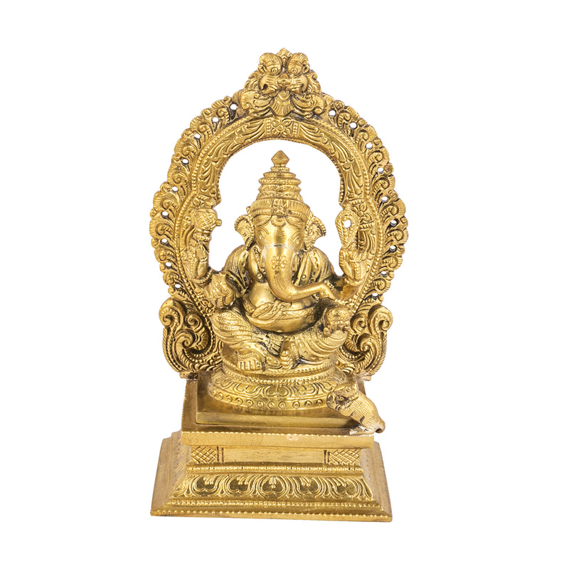 Ganesha With Prabhavali