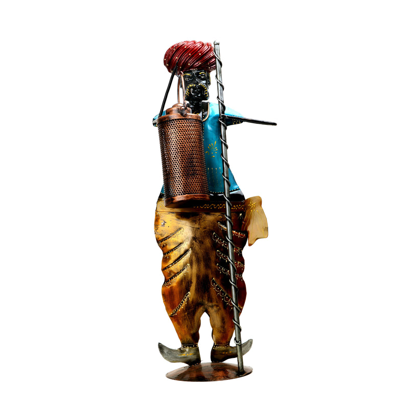 IRON CHOKIDAAR STANDING