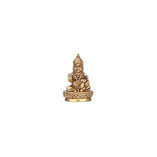 Brass Kuber Sitting