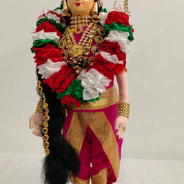 Assorted dolls