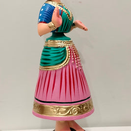 DANCING DOLL